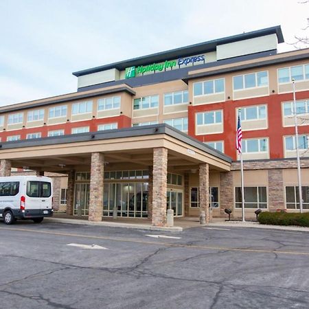 Holiday Inn Express Columbus Airport Easton Buitenkant foto