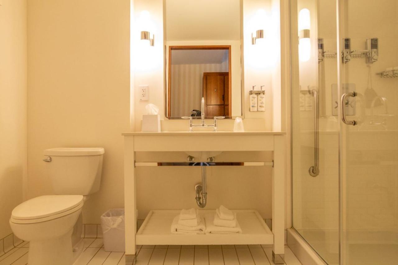 Holiday Inn Express Columbus Airport Easton Buitenkant foto